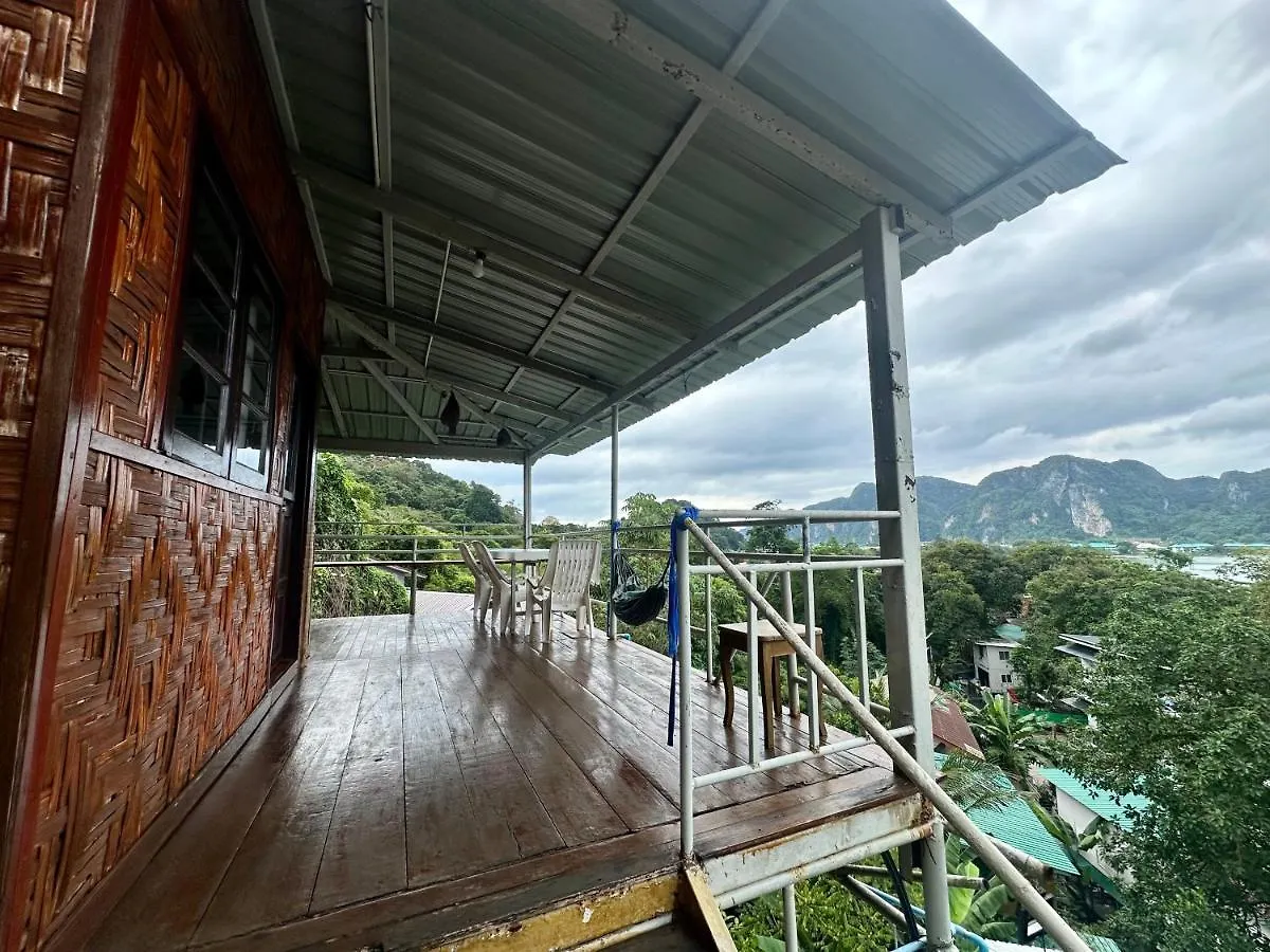Hilltop View - Phi Phi Thaiföld